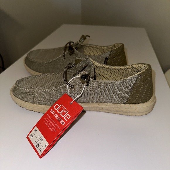 Hey Dude Shoes - Hey Dude US Women's 6 EU 37 Beige Color New With Tags